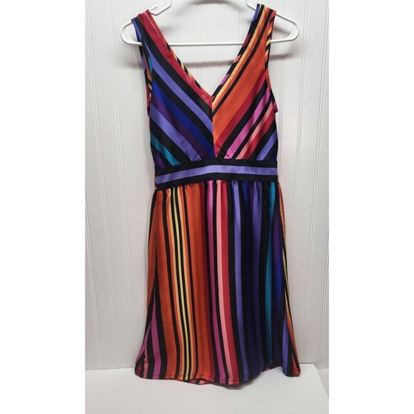 Worthington Sleeveless Multicolor Striped V-Neck Dress With Elastic Waist & Side - Picture 5 of 10